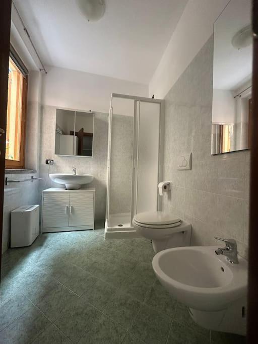 Appartamento A Luino Cavallotti25 מראה חיצוני תמונה